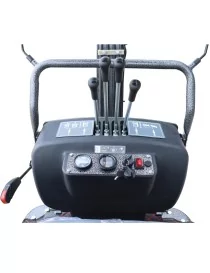 Mini-pelle diesel 940 kg CDKB991S – Bras orientable 120° | 9,5 CV