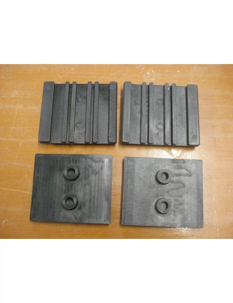 PLAQUES D'USURE BASSES POUR FENDEUSE LS 8T - LS10T PLAQUES D'USURE BASSES POUR FENDEUSE LS 8T - LS10T