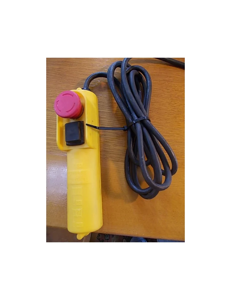 TELECOMMANDE POUR PA 600 EN 220 V